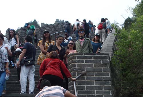 Before leaving Beijing, our students had the opportunity to visit the Great China Wall with some Chinese students.